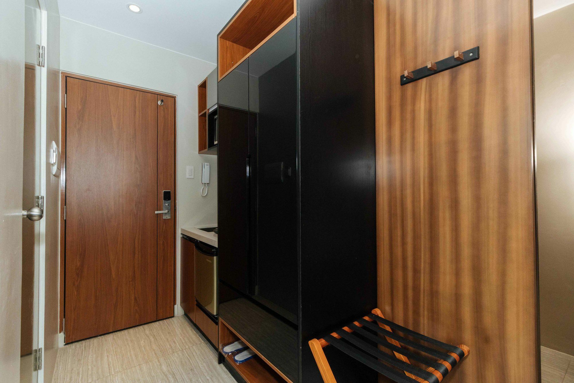 Reddoorz Premium Near Ust Hospital Hotel Manila Exterior photo